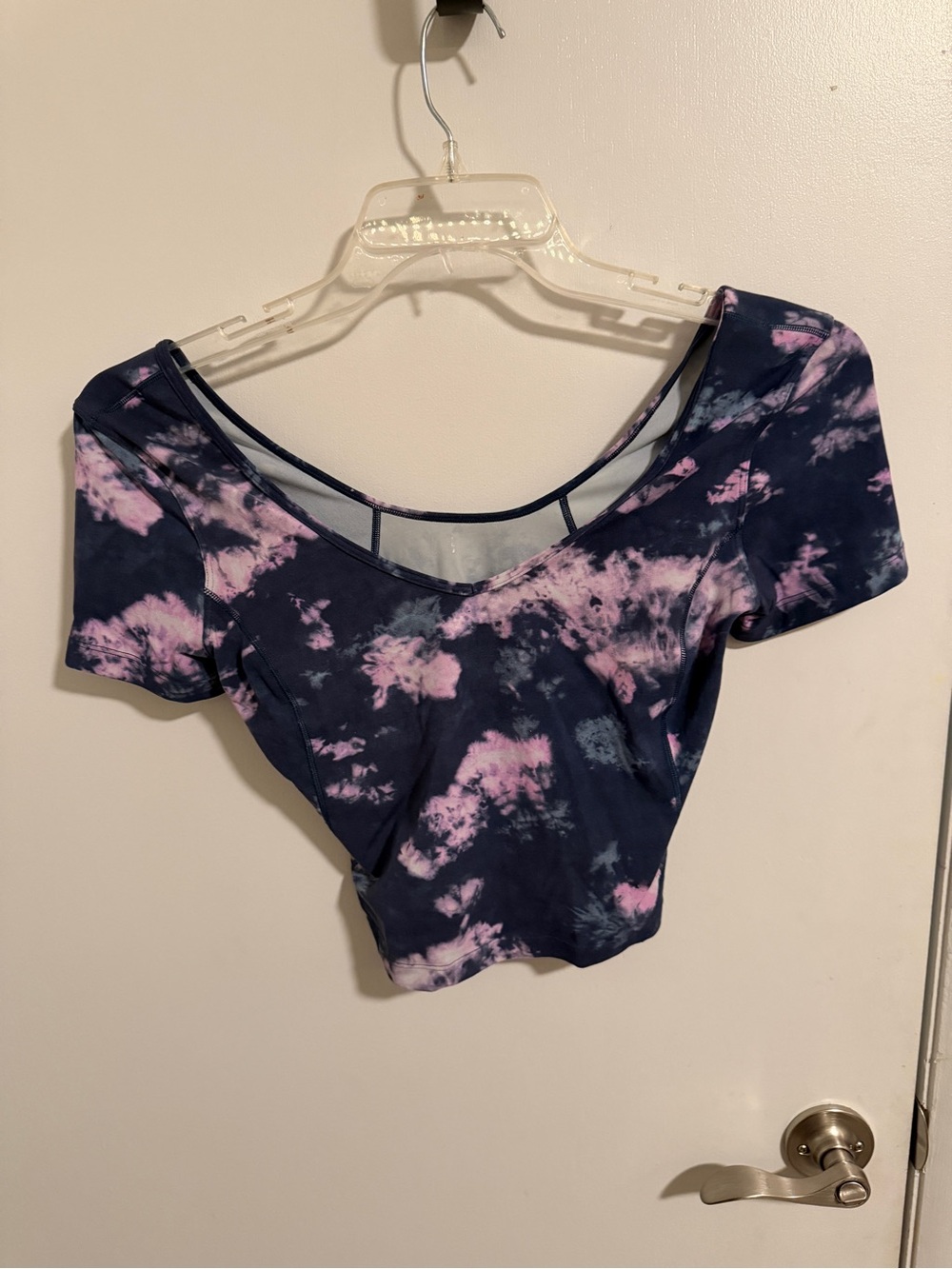 Lululemon Tie-Dye Scoop Neck Crop Top - Navy and Pink size 2-4